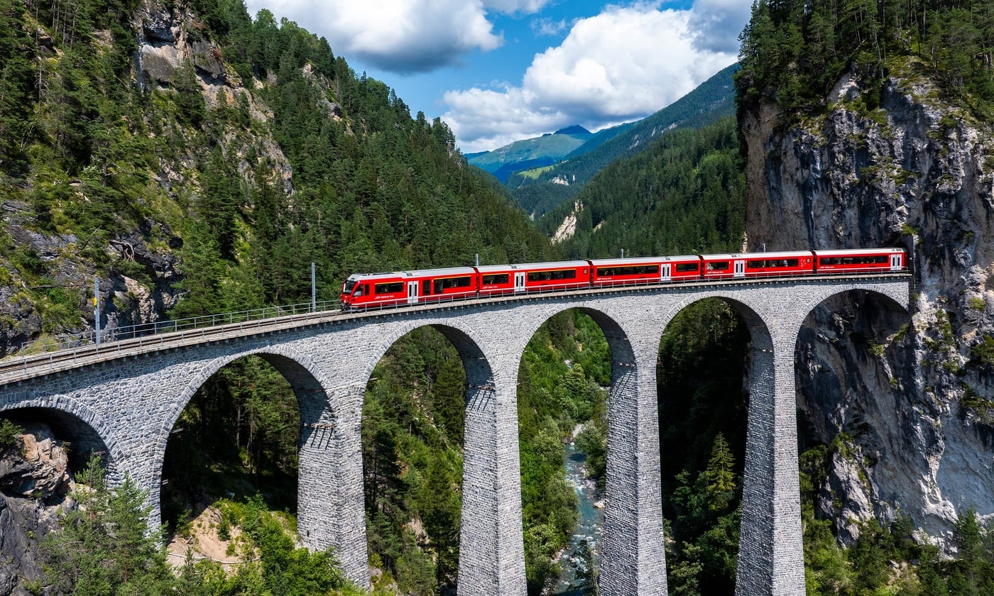 Transport Rhaetian Railway